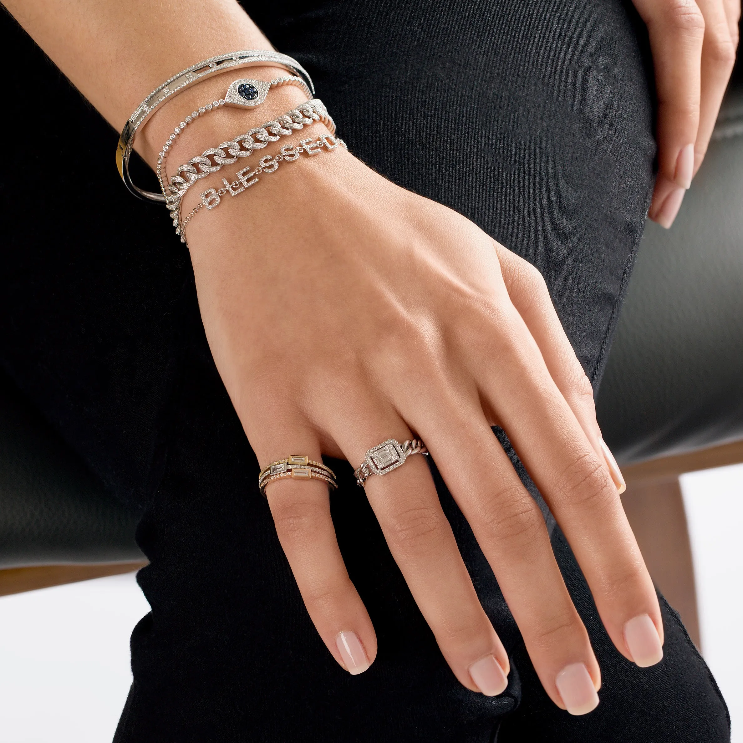 14KT GOLD SINGLE DIAMOND BAGUETTE RING