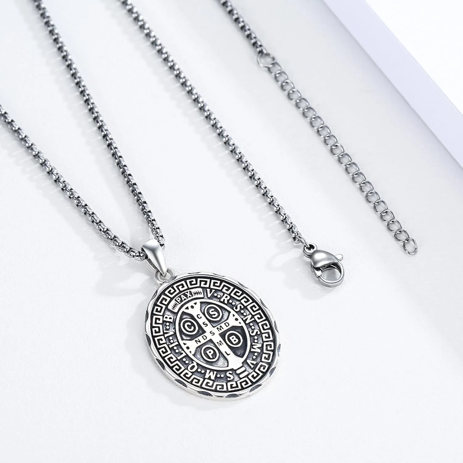 925 Sterling Silver Patron Saint Necklace Archangel Medals St Pendant Amulet Necklaces Protection Jewelry for Men Women with Chain