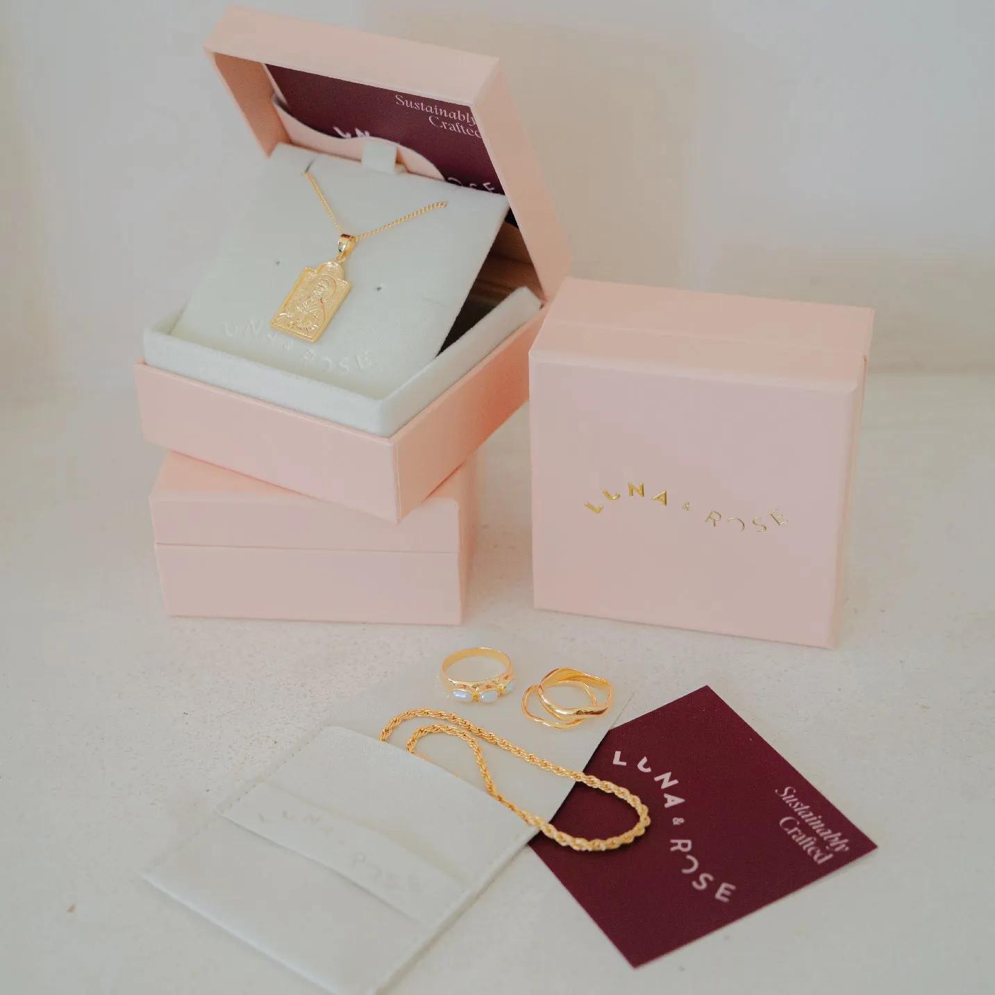 Timeless Mini Pearl Necklace - Gold